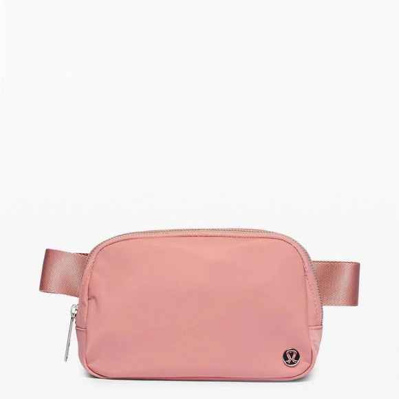 🆕💕 Lululemon OG Everywhere Belt Bag - Pink Pastel (Metal Hardware) - Picture 6 of 8